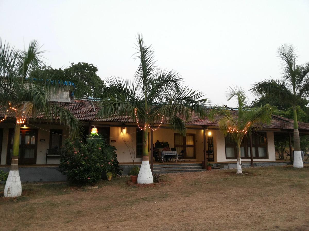 V Resorts Mahua Bagh Murud Nāndgaon 外观 照片