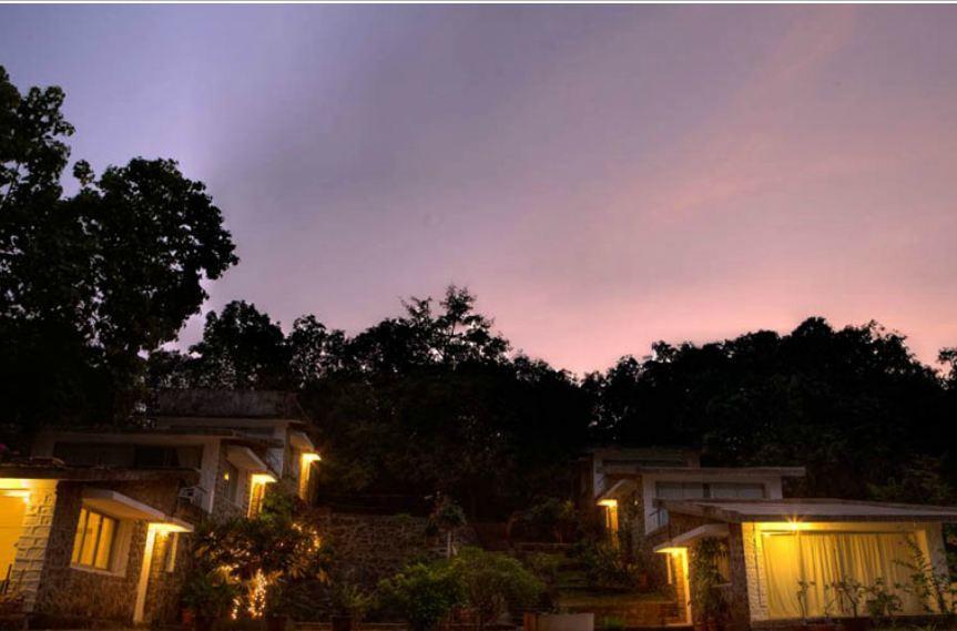 V Resorts Mahua Bagh Murud Nāndgaon 外观 照片
