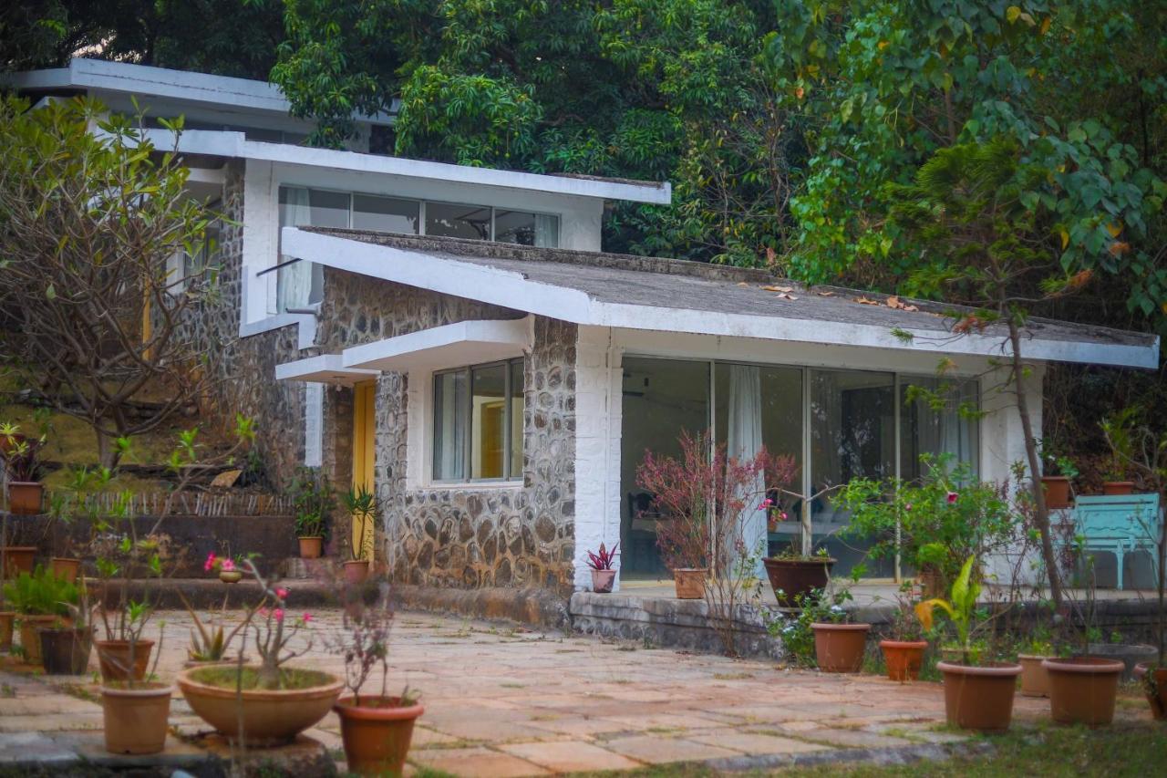 V Resorts Mahua Bagh Murud Nāndgaon 外观 照片