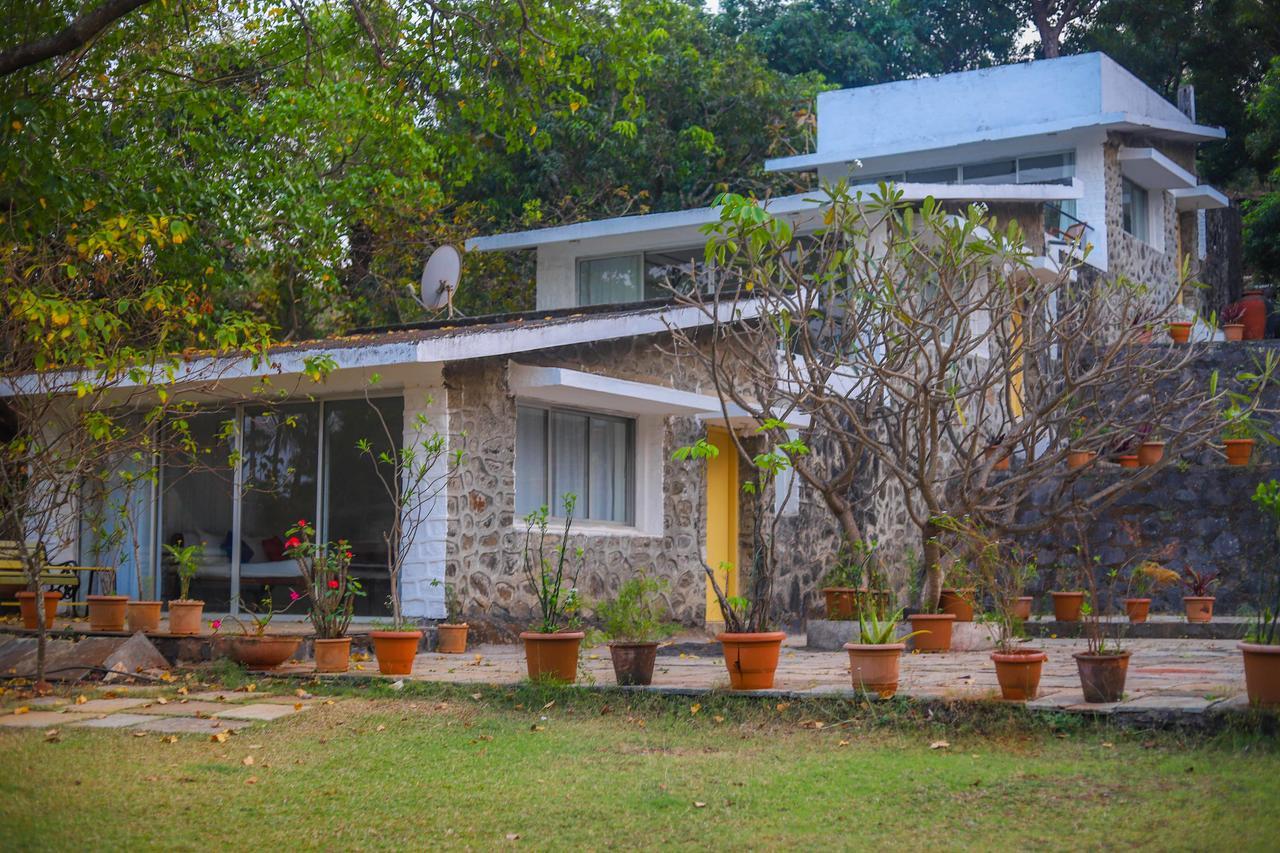 V Resorts Mahua Bagh Murud Nāndgaon 外观 照片
